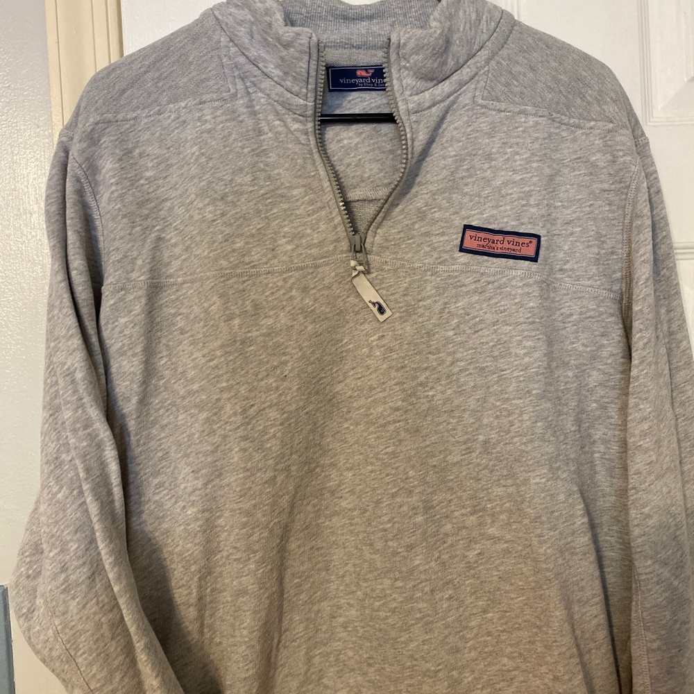 Men’a Vineyard Vines crewneck sweater.